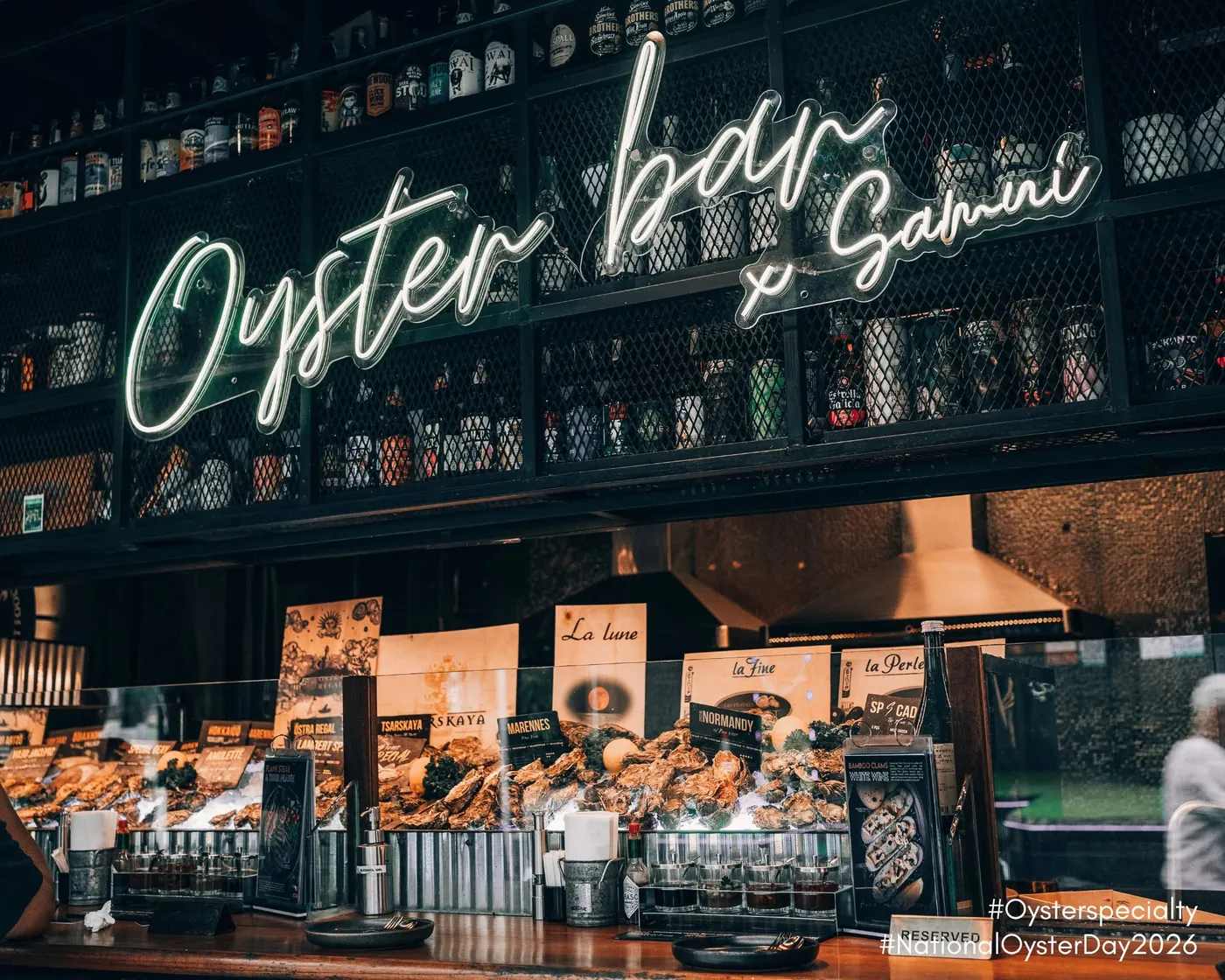 Evening at The Oyster Bar x Samui, Had Lamai Road